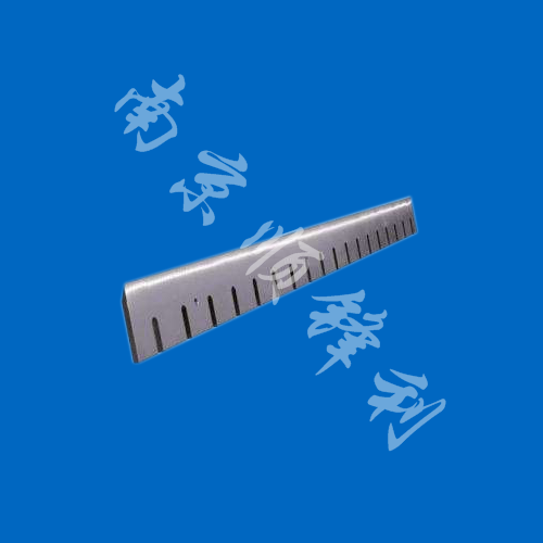 лƬ